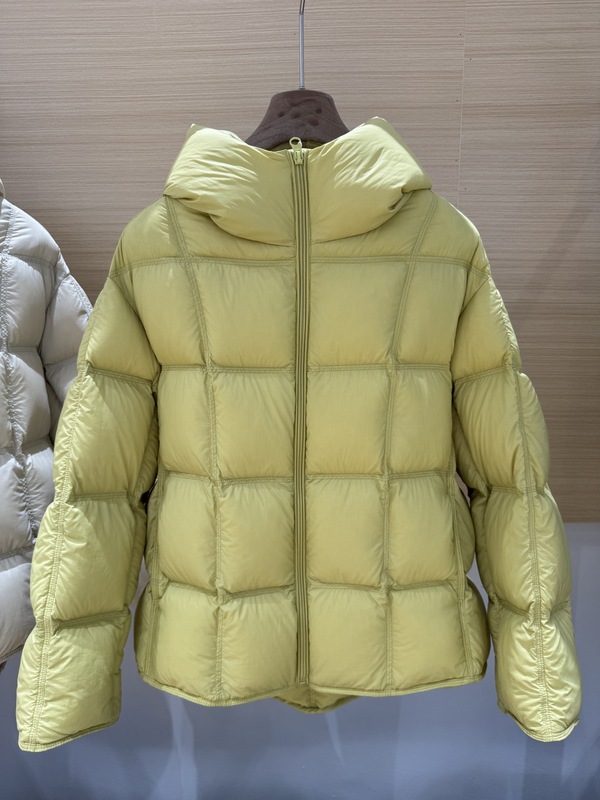2025冬季新款90白鸭绒泡芙连帽方块羽绒服女短款宽松保暖外套显白|undefined