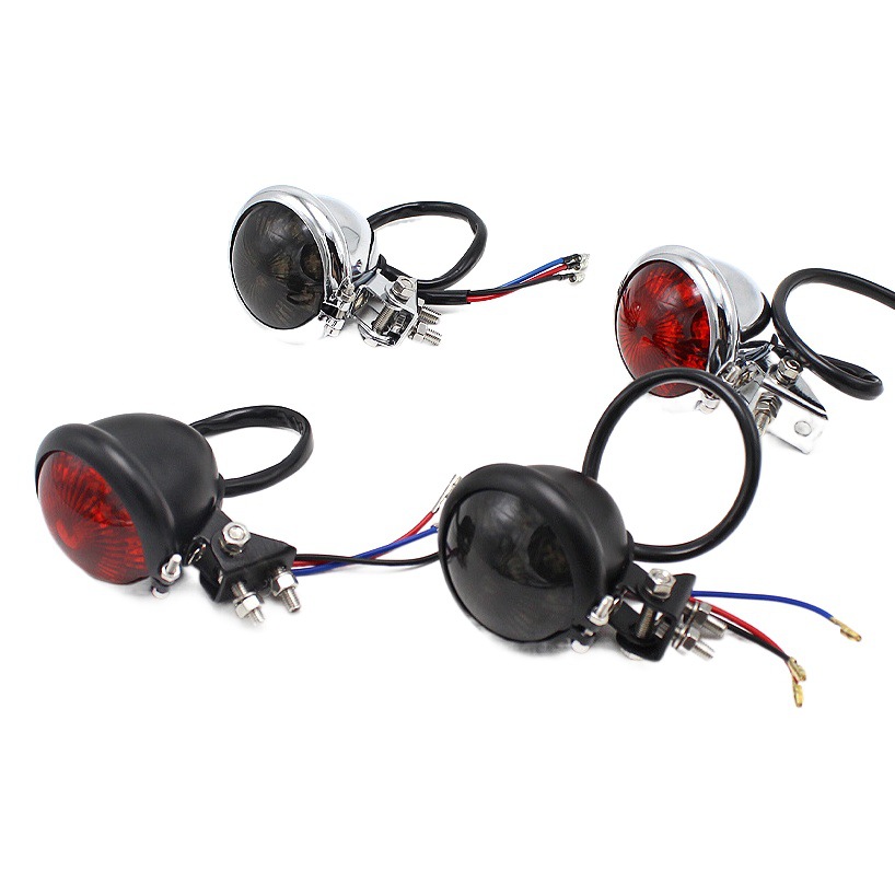 Accesorios de la motocicleta retro modificado crucero Príncipe locomotora metal redondo pequeña luz trasera luz freno LED Universal