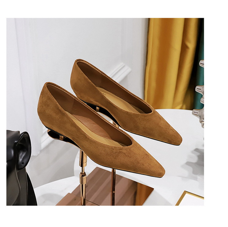 Täglicher einfacher Komfort Wildleder spitzer flacher Mund niedriger Absatz Schrägabsatz Einzelschuhe Damen Einzelschuhe_voghion.com