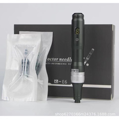 工場の小さい黒のペンのmtsの電動のマイクロニードルの器具は痘の中で胚層のナノの微結晶を取り除いて無線の美容器のm 8を導入します。