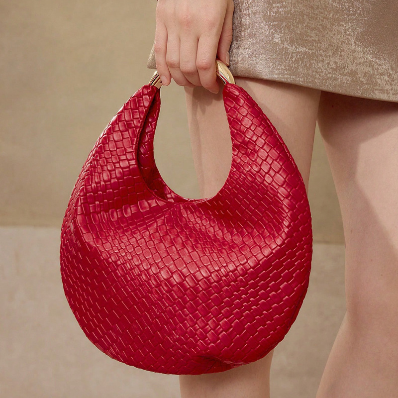 Red Woven PU Leather Shoulder Bag For Women Versatile Fashion High-End Wedding Evening Handbag Solid Color Zipper Closure_voghion.com