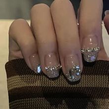 手工美甲穿戴甲新娘孕妇可拆卸亮片闪钻纯欲假指甲贴片光疗轻奢风