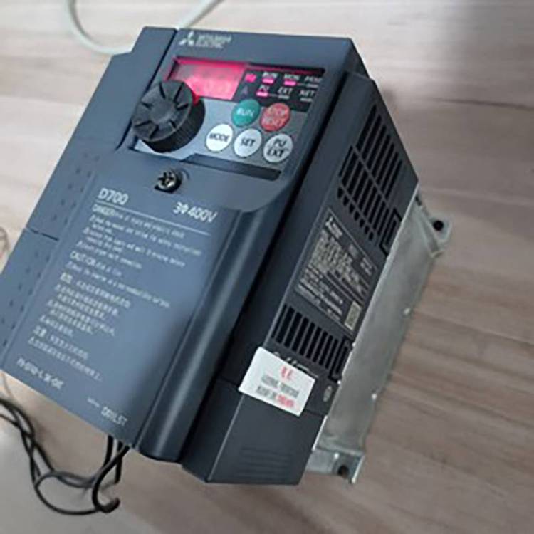 三菱变频器 FR-E720-0.4K E700 0.4KW 220V可议价默认项