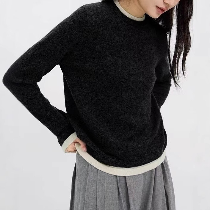 色の偽の2つの丸首のカシミヤのニットの底のシャツの女性の秋冬の怠惰な高級感の灰色のセーターの中で上着を掛けます。