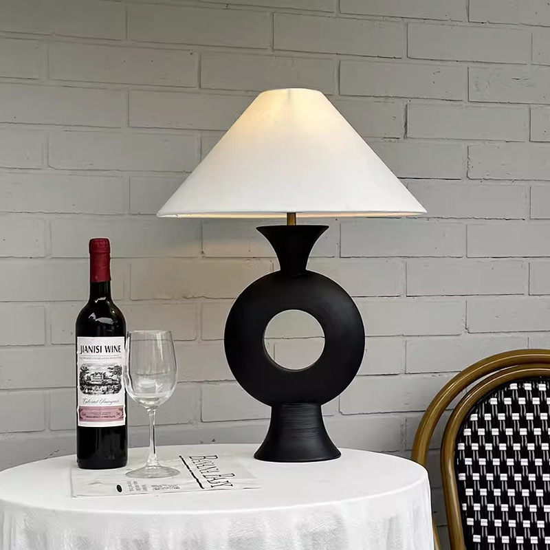 Silent style vertical table lamp B & B retro simple high-grade Japanese Zen hotel living room bedroom atmosphere lamp