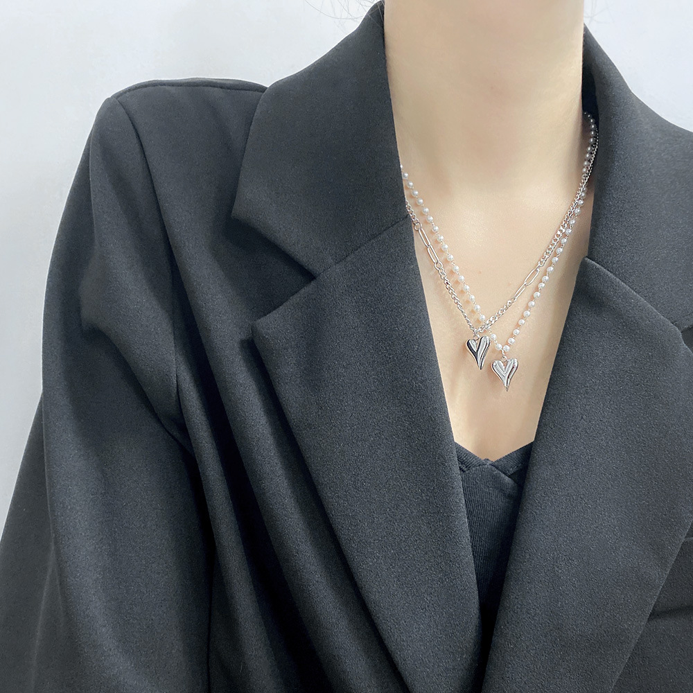 Heart Pattern Hip Hop Fashion Simple Double Heart New Titanium Steel Ladies Necklace