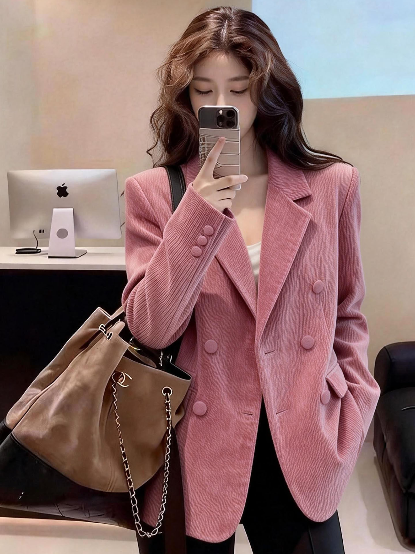 Light Luxury Style Double-Breasted Pink Blazer for Women, 2026 Spring New Model, High-End Feel, Slimming Effect for Slightly Plump Women