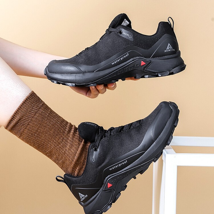 Breathable non-slip lightweight running sneakers for leisure