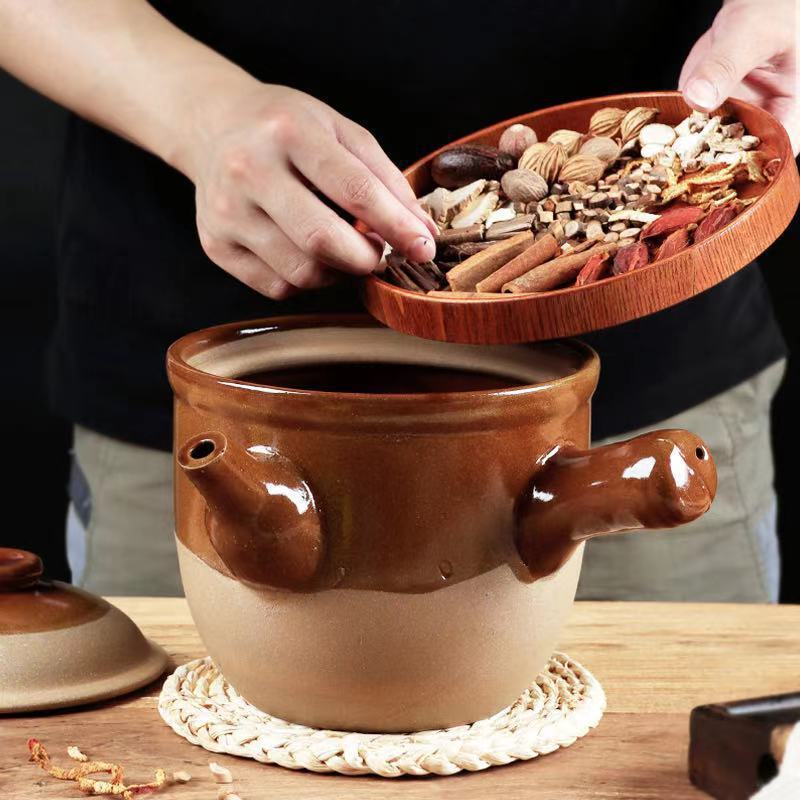 Old-fashioned medicine pot traditional medicine decocting medicine casserole high temperature resistant open flame gas clay pottery health pot Chinese medicine pot