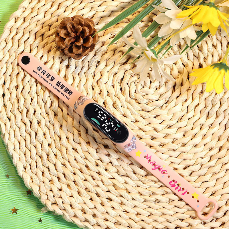 2024 explosión de chatarra oso de café M9 impresión pulsera relojes de pulsera niños estudiantes moda lindo reloj electrónico LED