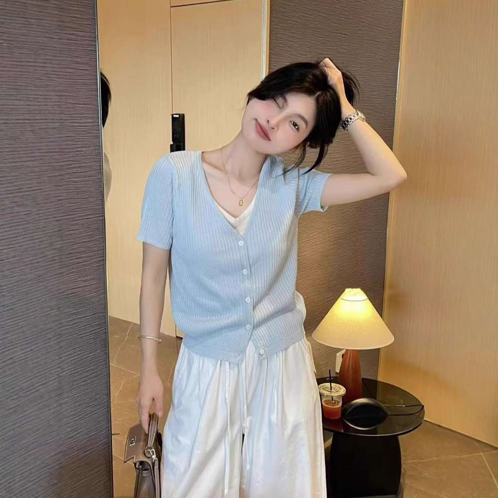 韩系蓝色假两件v领短袖t恤女夏季小个子短款针织开衫正肩上衣