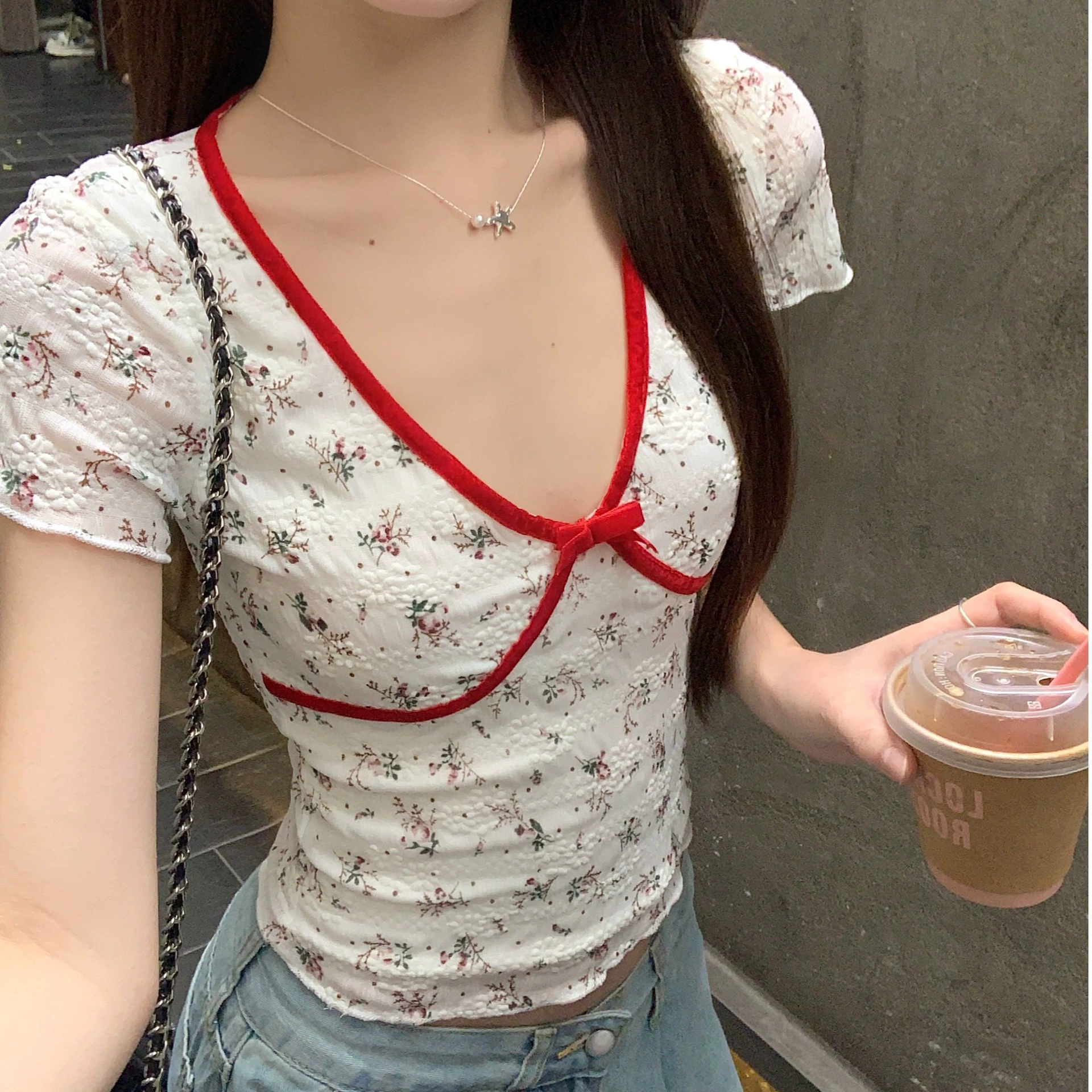 Pure Desire Hot Girl футболка с v-образным вырезом и цветочным принтом и короткими рукавами, женская летняя дизайнерская футболка с бархатным поясом в стиле пэчворк на талии, уникальный красивый топ