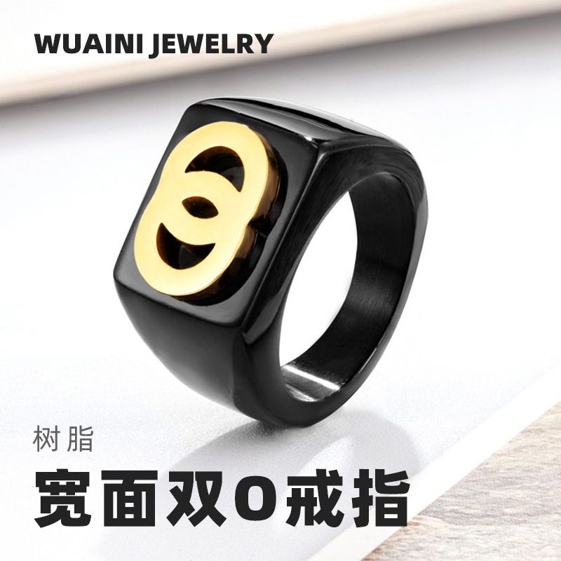 Retro black wide-sided double O ring exaggerated luxury square ring female niche non-fading jewelry titanium steel wholesale