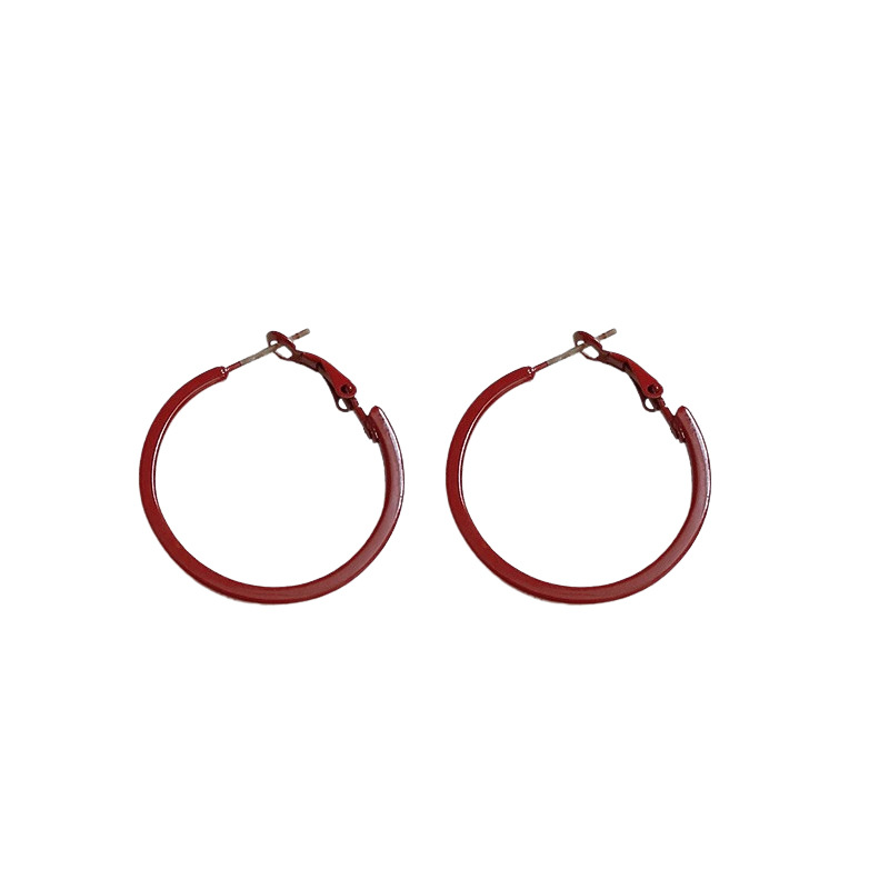 Aguja de plata, anillo de oreja rojo Encola, pendientes de temperamento de nicho retro de moda, pendientes europeos y americanos, lujo ligero, mujeres de alta gama