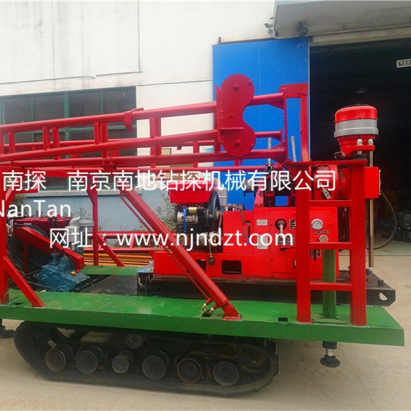 LP-4T-02-B-STZDT型系列钻机履带底盘（液压支腿）及双塔架折叠式