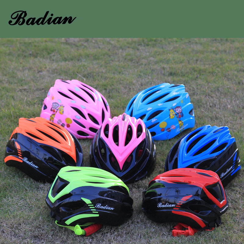 Los niños casco de bicicleta equipo montar patinaje rodillo protector equilibrio coche transpirable seguridad sombrero verano desmontable ajuste