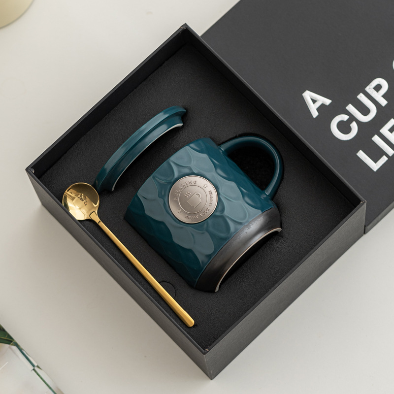 Taza de bronce Taza de bronce Taza de café Taza de agua en relieve Taza de cerámica Logo