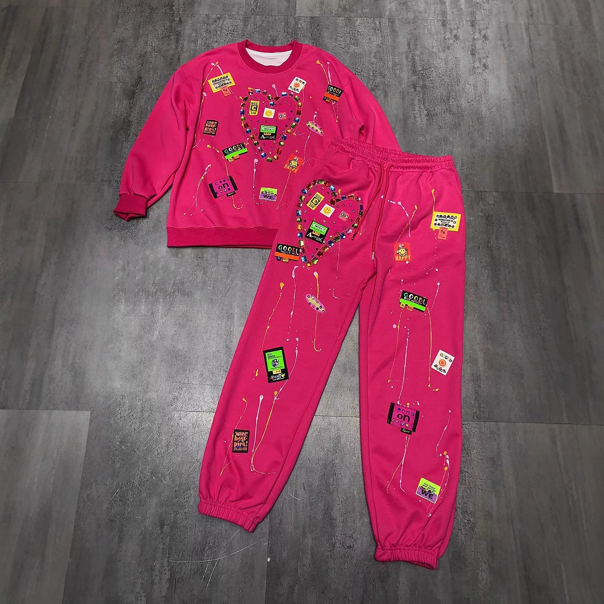 Women's Clothing retro trend fashion casual sports suit large version loose style age reducing graffiti two piece set a complete set_voghion.com