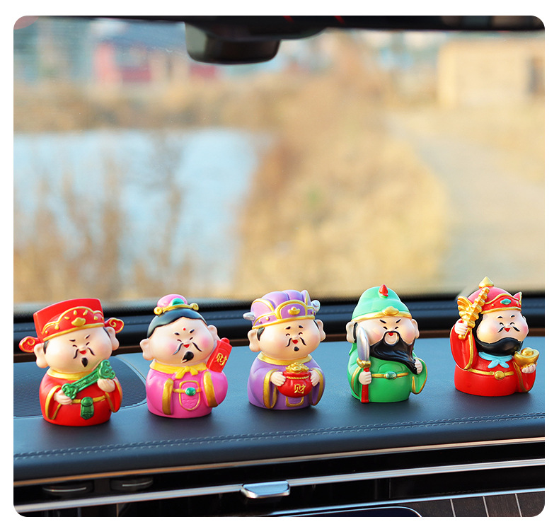 Creative Car-Mounted Five-Way God of Wealth Ornament, Desktop Gift, Cute Dashboard Decoration That Attracts Wealth and Fortune, Car Decoration Gift