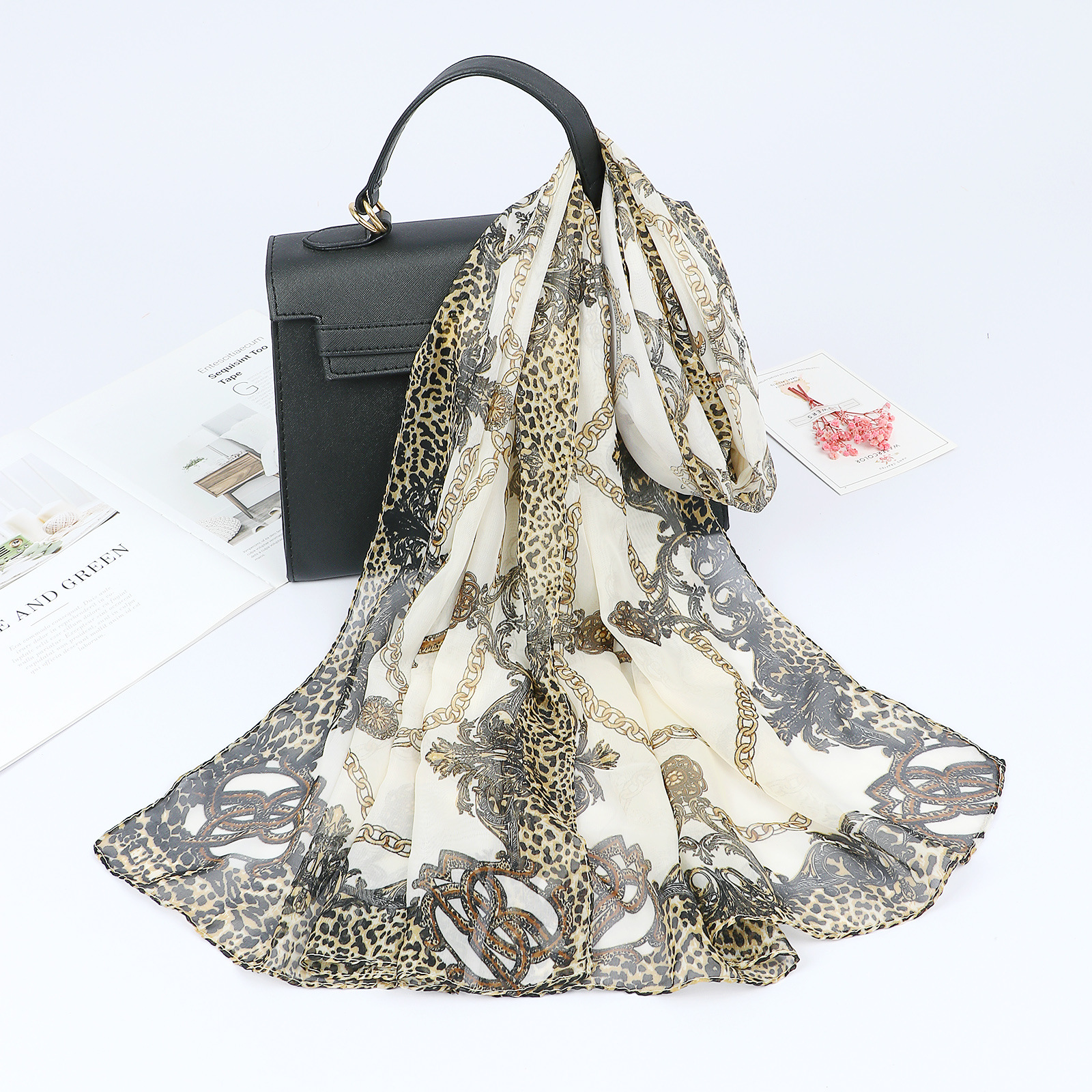 Women's Fashion Leopard Chiffon Printing Silk Scarves display picture 4