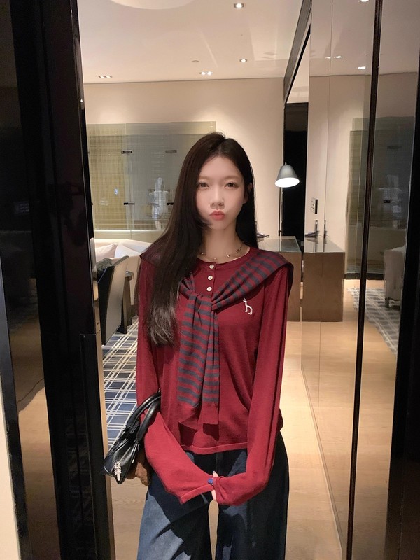 时尚高级感韩系条纹披肩长袖针织衫女2025秋季新款宽松刺绣上衣|undefined