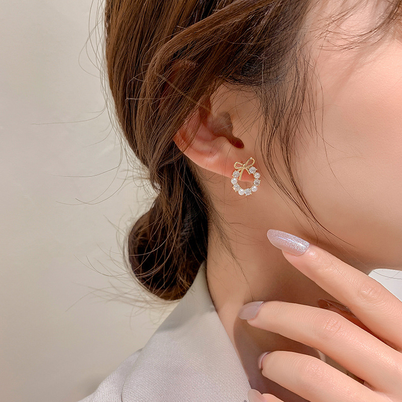 蝴蝶结珍珠耳钉女气质高级感水钻耳环2020新款潮个性设计感耳饰