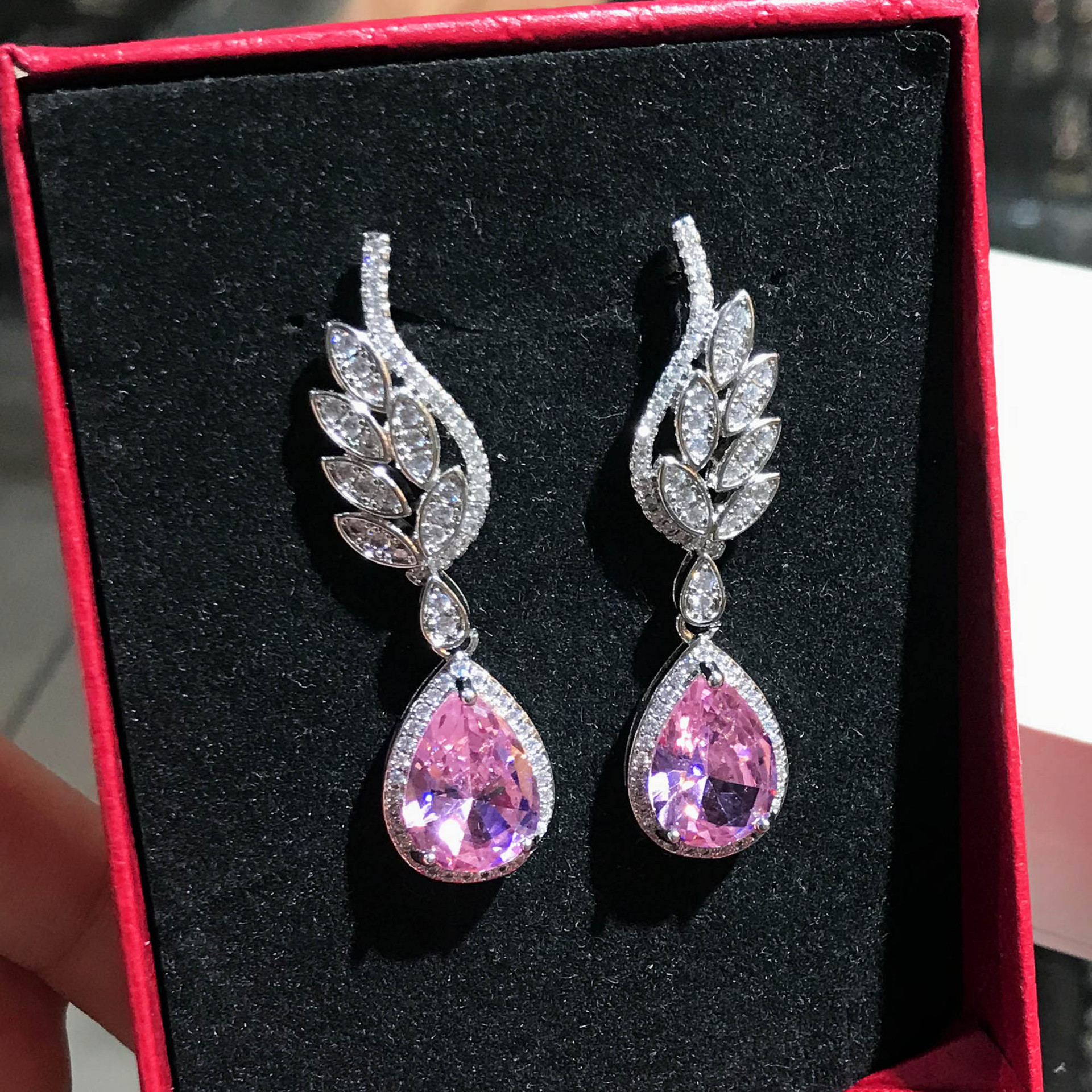 Internet Celebrity Live Hot Sale Light Luxury Romantic Argyle Pink Morgan Stone Stud Earrings Micro-inlaid Water Drop Pink Diamond Wings Earrings For Women display picture 1