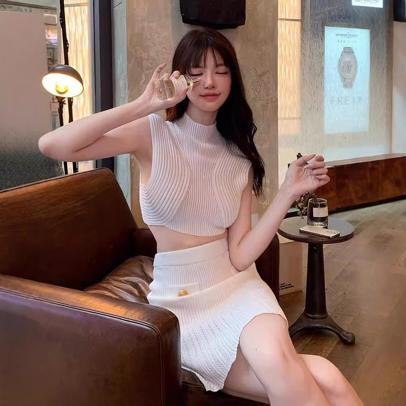 DLGT4488 Sweetheart Half-high Collar Knitted Skirt suit Women's French Style Pure Desire Lady Elegant Sexy Two-piece Set