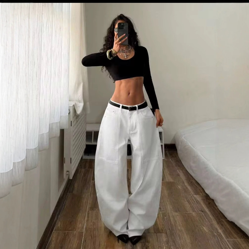American-style basic white wide-leg jeans, high-waisted, loose fit, oversized, slimming, versatile, with a flowing drape, floor-length, casual style American-style basic white wide-leg jeans, high-waisted, loose fit, oversized, slimming, versatile, with a flowing drape, floor-length, casual style