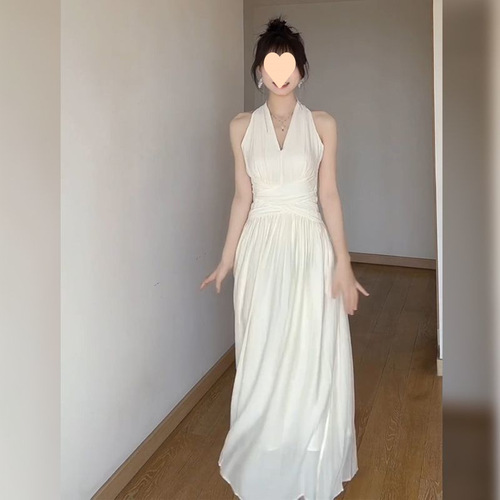 French temperament pleated collar hanging neck dress for women, summer design, waist, unique and beautiful white long skirt