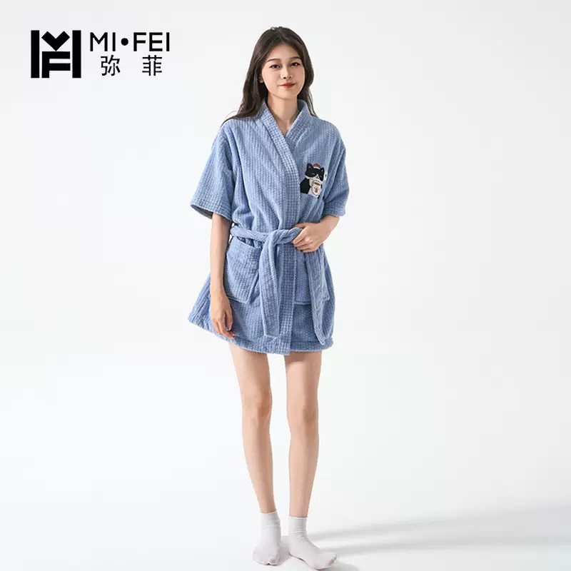 成人浴袍珊瑚绒柔软吸水可穿浴巾家居服睡袍女士酒店不易掉毛浴衣