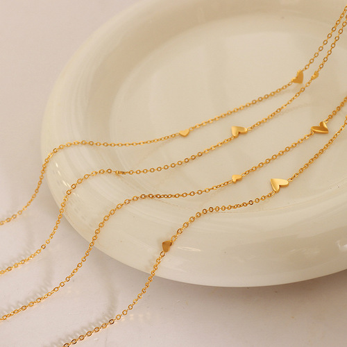 Minimalist Elegant Versatile Small Heart Sweet Cool Necklace Cute Niche Design Titanium Steel Plated 18K Gold Clasp Necklace for Women
