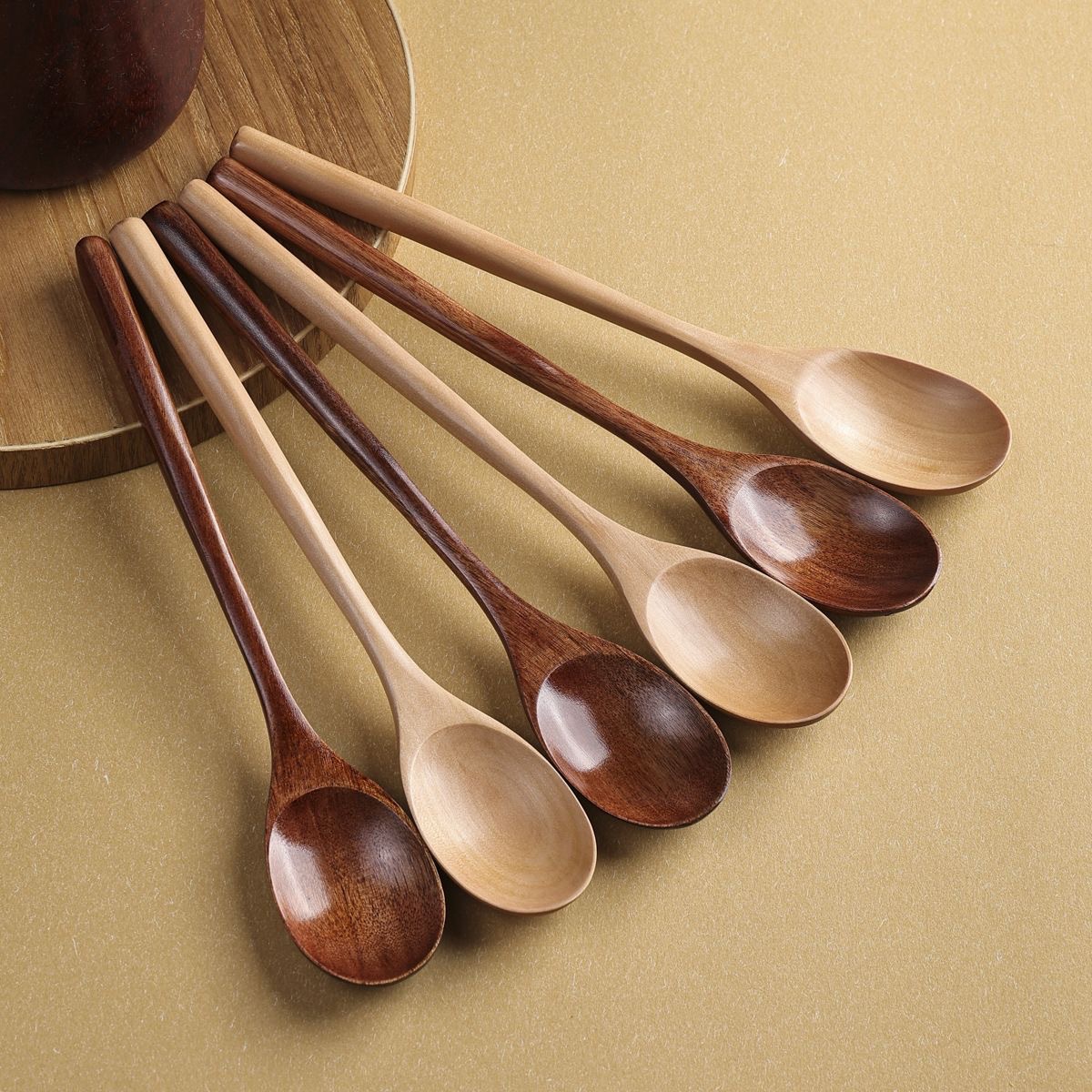 Colher de pau grande para servir sopa, mingau de arroz e outros pratos. Cabo longo ideal para comer e beber sopa._voghion.com