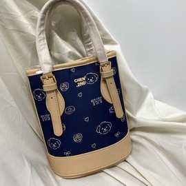 2025新款卡通小狗南法郊游托特包包女手提帆布包单肩斜挎小包代发