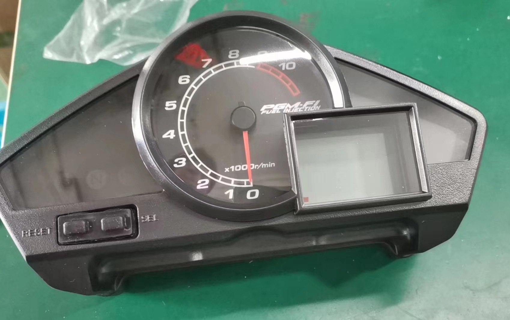 CB300 original factory matching LCD table directly on the original factory