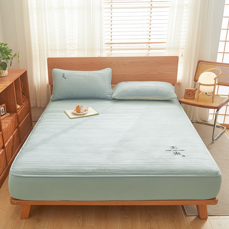 Cama de algodón sin teñido de comercio exterior tipo de cama de cama tipo A clase madre-infantil bordado agua lavado algodón fibra de soja barrera anti-deslizante