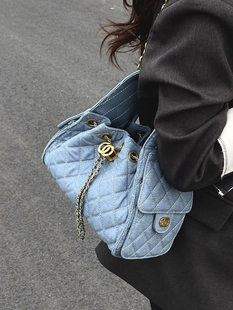 One-shoulder bag, underarm bag, capacious shoulder bag with diamond pattern, high-quality style