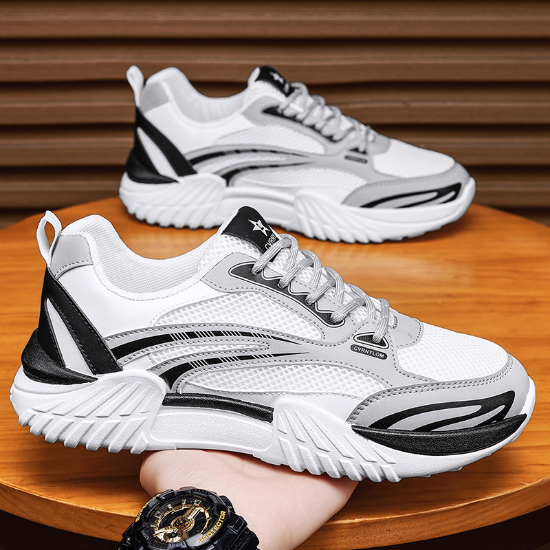 2026 verano nuevos zapatos de hombre respirables zapatos de malla ligeros zapatos de carrera suaves antideslizantes versátiles zapatos de moda