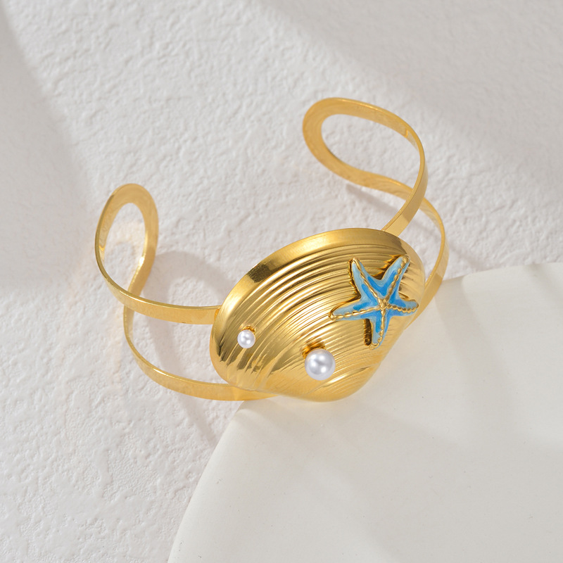 27g Weight PVD Coated Gold Plating Process 18K Real Gold Plated Plating Material Stone-Free Inlay Material Bangle Classification 1 Piece Quantity Casual, Holiday, Street Occasion 304 Stainless Steel Material Scallop, Conch Pattern Women's Gender Retro, Marine Style Style Waterproof Non Tarnish, Plating Craft PVD Coated Real Gold Plated Scallop Conch 304 Stainless Steel Retro Marine Style Waterproof Non Tarnish 304 Stainless Steel Bangle 8