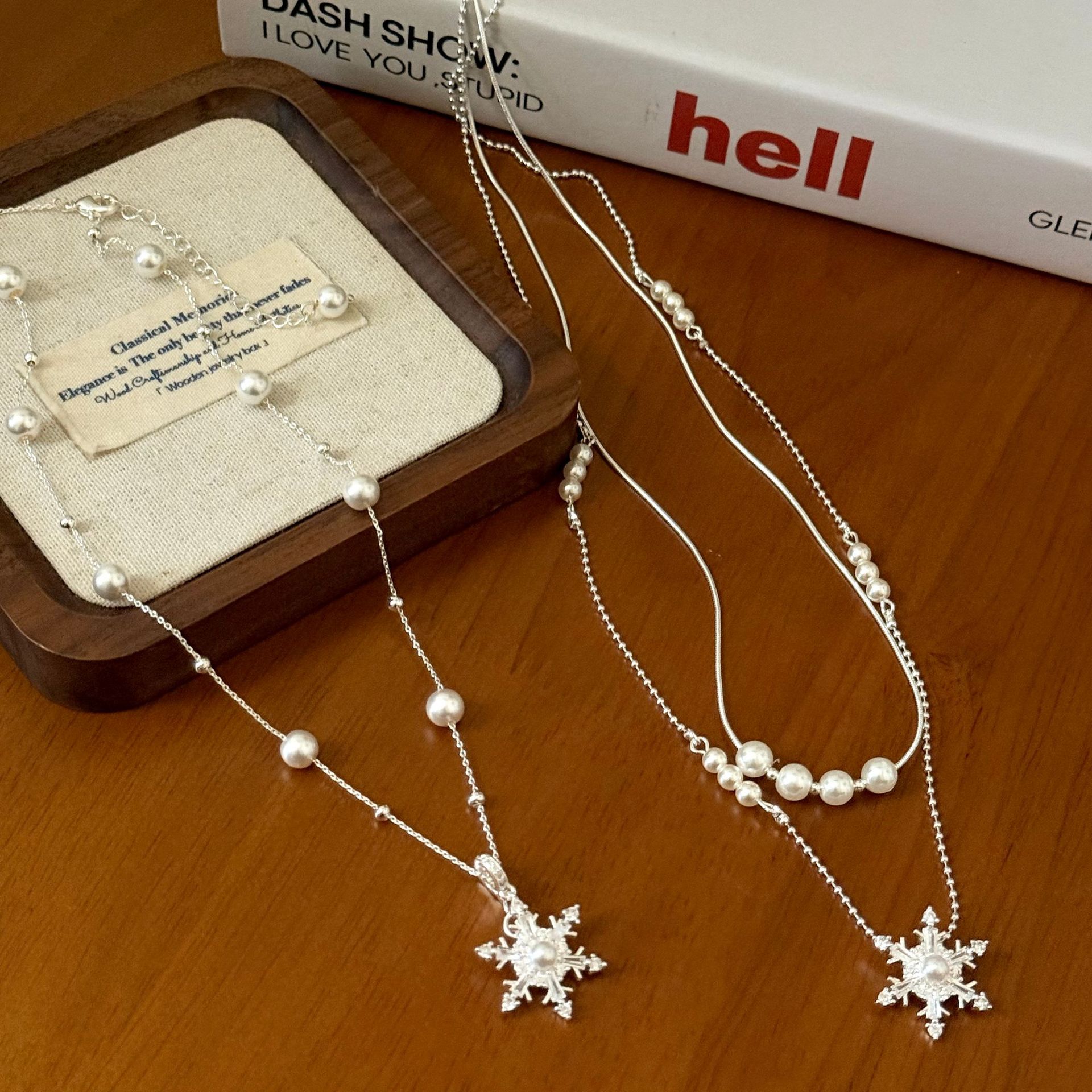 Minimalist Layered Necklace In Gold Delicate Chains For Women_voghion.com