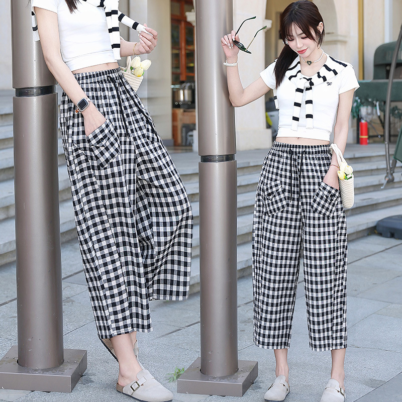 Fashionable Plaid Casual Pants, Summer Style, Plus Size, Elastic Waist, Mom-Style, Slimming, Elegant, Tapered Harem Pants, Carrot Pants Fashionable Plaid Casual Pants, Summer Style, Plus Size, Elastic Waist, Mom-Style, Slimming, Elegant, Tapered Harem Pants, Carrot Pants