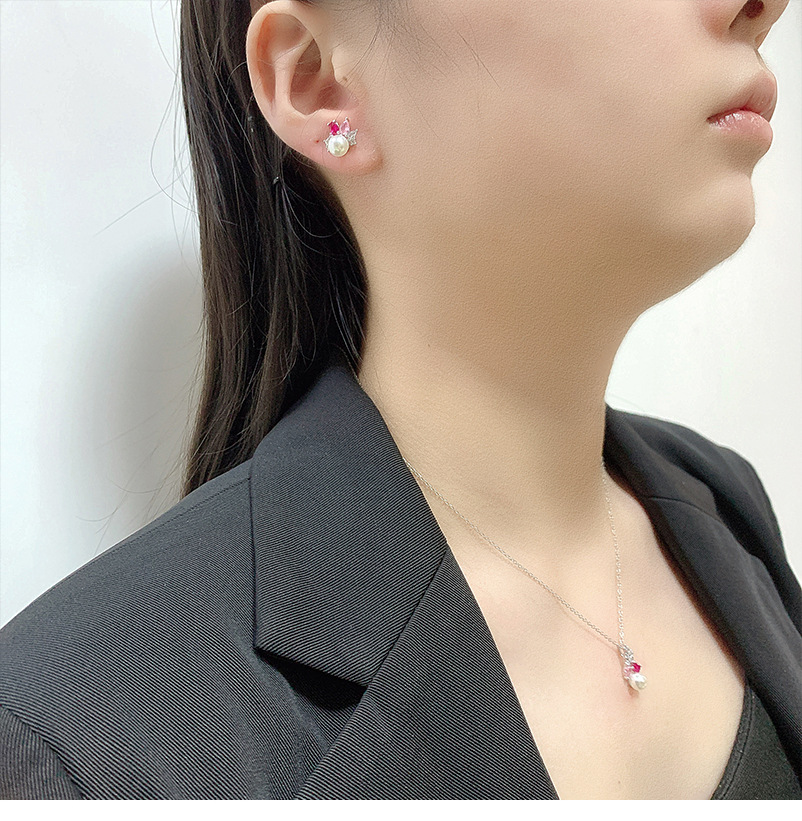 Fashion Geometric Sterling Silver Inlay Pearl Zircon Women's Ear Studs Necklace display picture 2