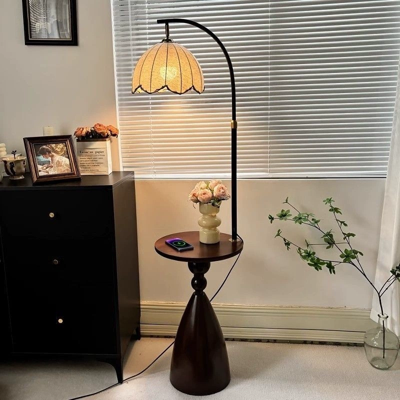 Floor Lamp with Integrated Side Table, Medieval Style, Three-Color Dimming / Remote