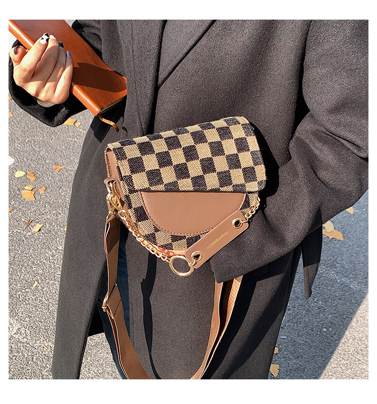 niche small bag handbags 2021 new fashion messenger bag autumn and winter chain saddle bagpicture5