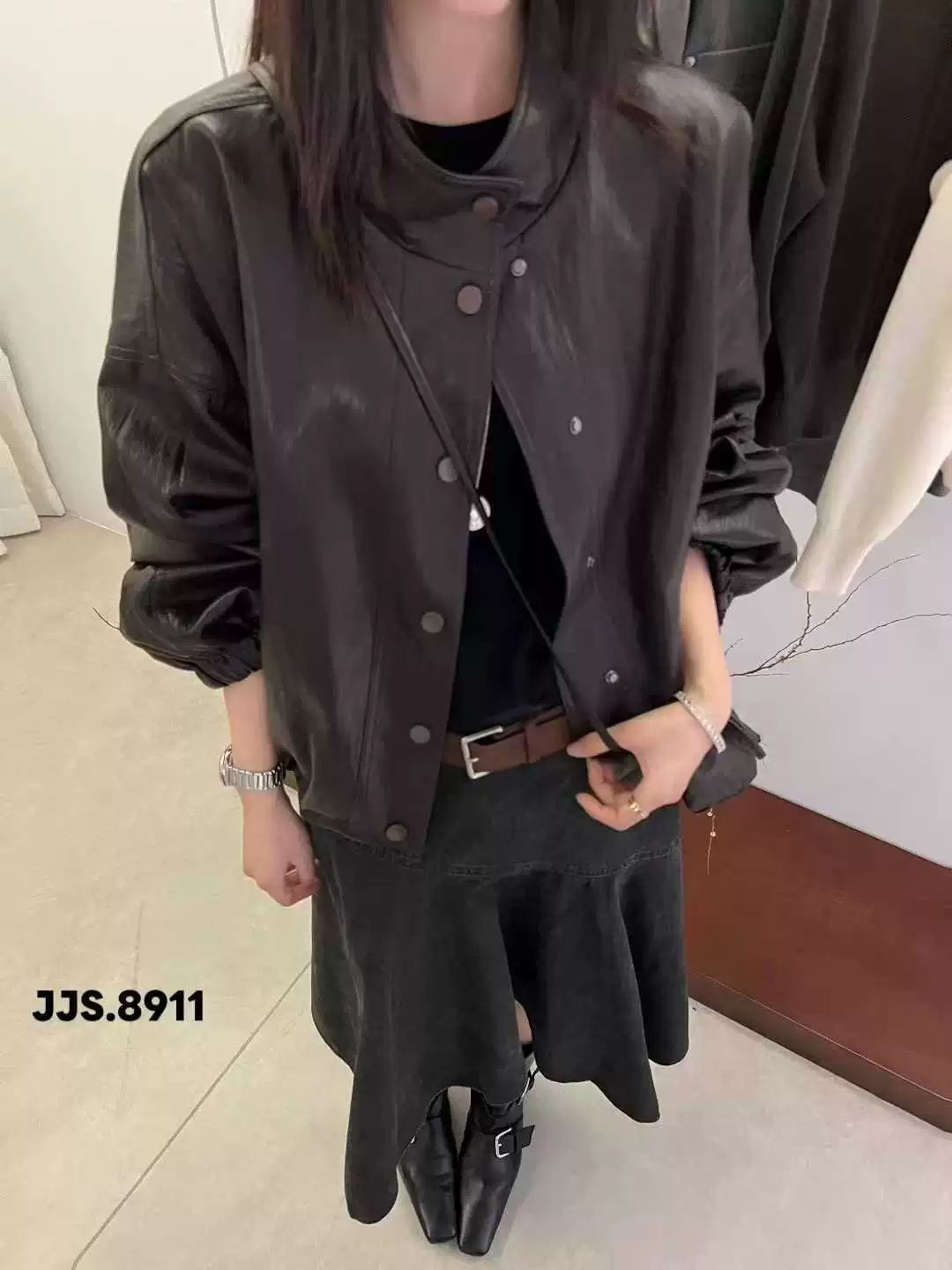 Короткая ретро черная зимняя куртка-пуховик, oversize