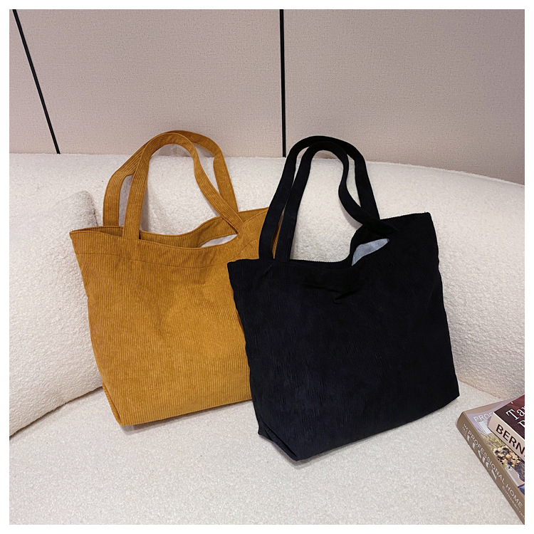 Fashion Personality Shoulder Bag New Canvas Casual Handbag Simple Fashion Bag display picture 16