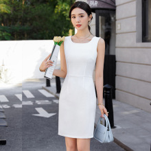 白色无袖连衣裙女包臀职业播音艺考面试主持人正装上镜背心裙子ol