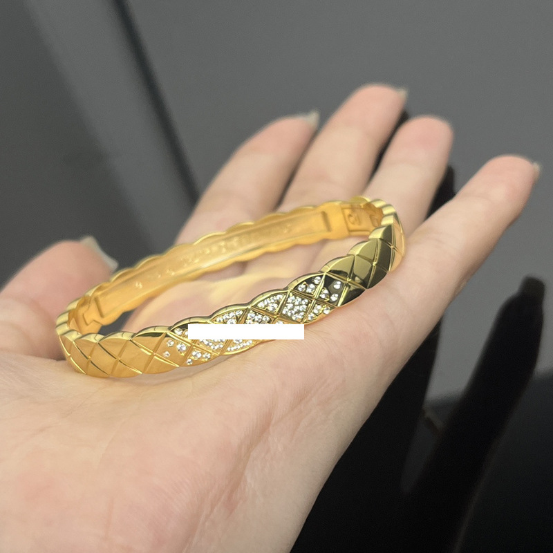 ヨーロッパとアメリカの国境を越えた供給 Xiangjia 高バージョン光沢のある菱形ブレスレット娘菱形パターンダイヤモンドカップルブレスレットドロップシッピング|undefined