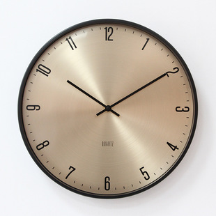 16Ӣ����R�X���X�R�X߅�X��r�R���͏d��̖�bA�ν��ْ��40cm