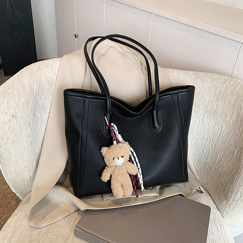 2024 invierno nuevo colgante de moda casual de gran capacidad de alta calidad para mujeres bolsas de viaje de hombro bolsas axila